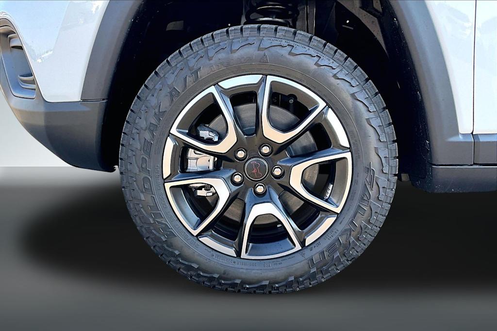 Thumbnail: 2026 Jeep Compass - 8