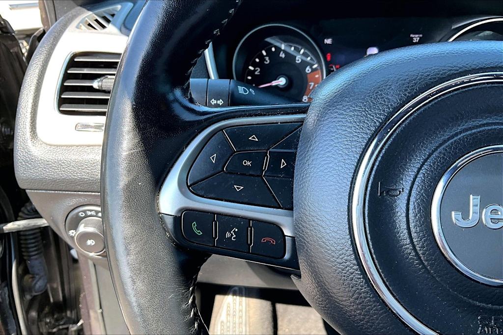 Thumbnail: 2021 Jeep Compass - 25
