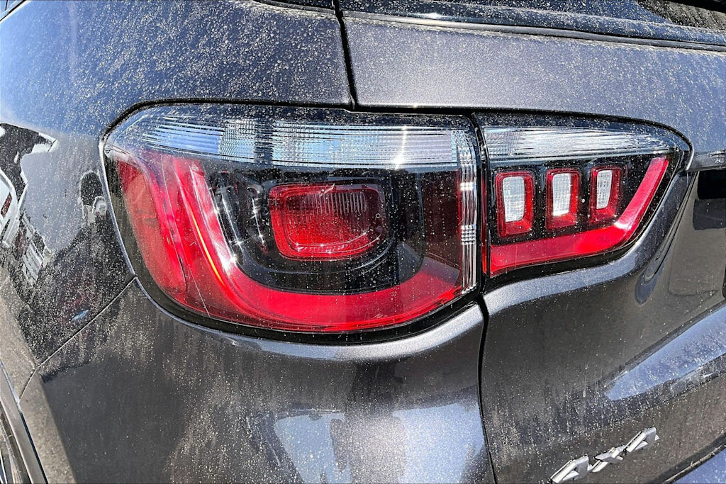 Thumbnail: 2021 Jeep Compass - 30