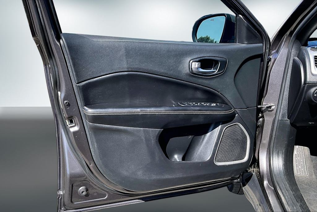Thumbnail: 2021 Jeep Compass - 27