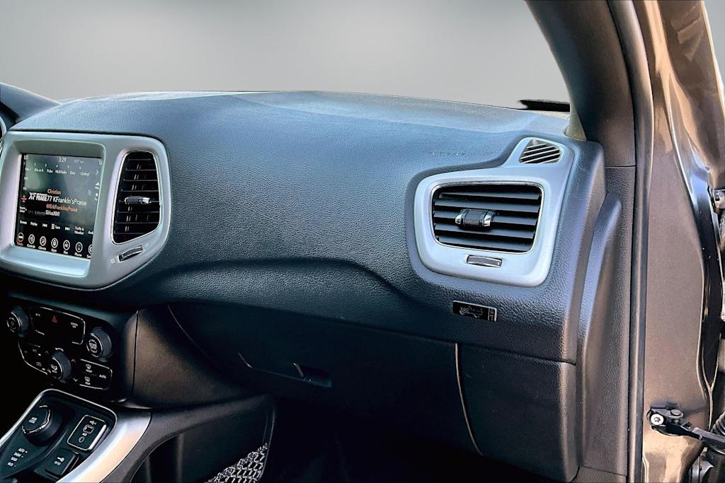 Thumbnail: 2021 Jeep Compass - 24