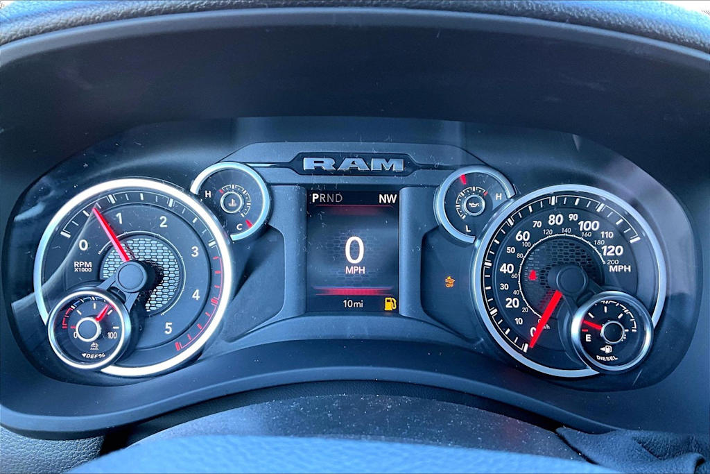 2026 RAM 3500 Chassis Tradesman - Photo 13