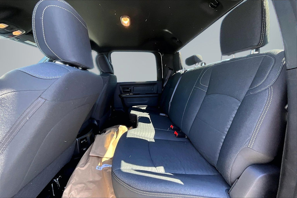 2026 RAM 3500 Chassis Tradesman - Photo 10