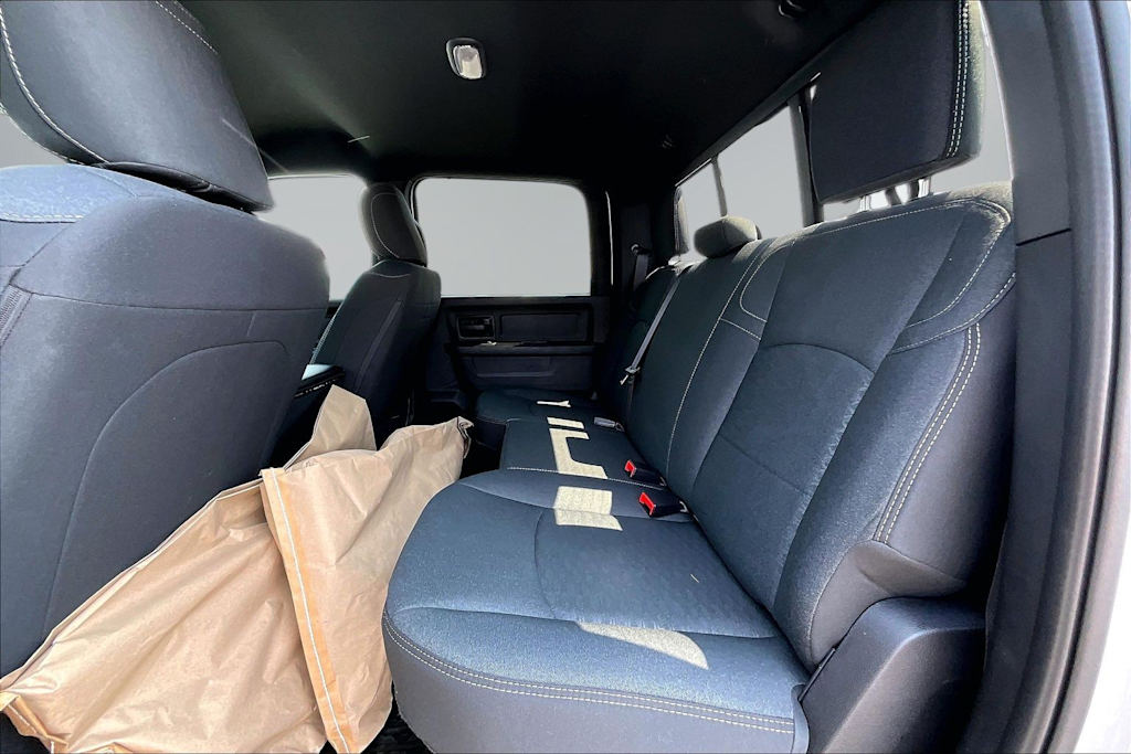 2026 RAM 3500 Chassis Tradesman - Photo 9