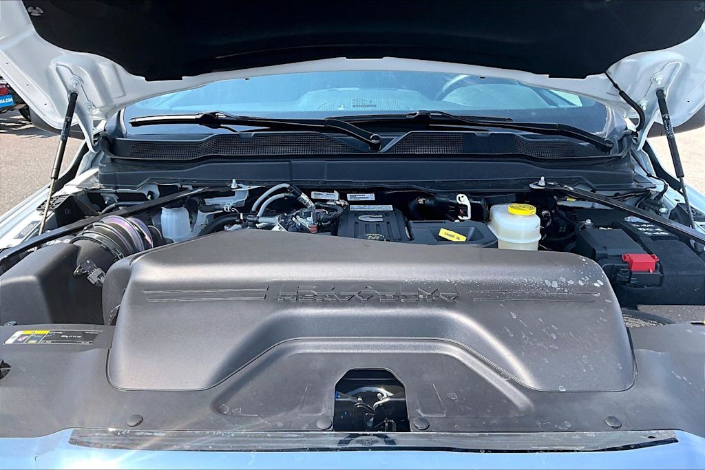 2026 RAM 3500 Chassis Tradesman - Photo 6
