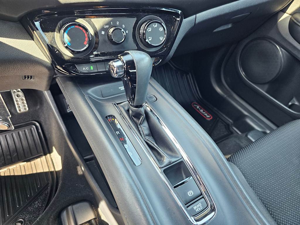 2019 Honda HR-V Sport 16