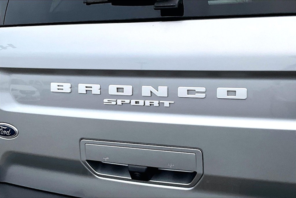 Thumbnail: 2023 Ford Bronco Sport - 6