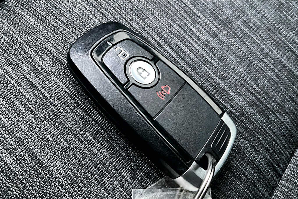 Thumbnail: 2023 Ford Bronco Sport - 18