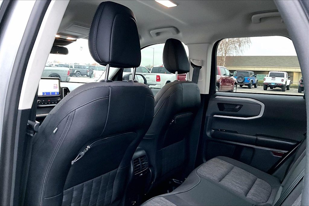 Thumbnail: 2023 Ford Bronco Sport - 12