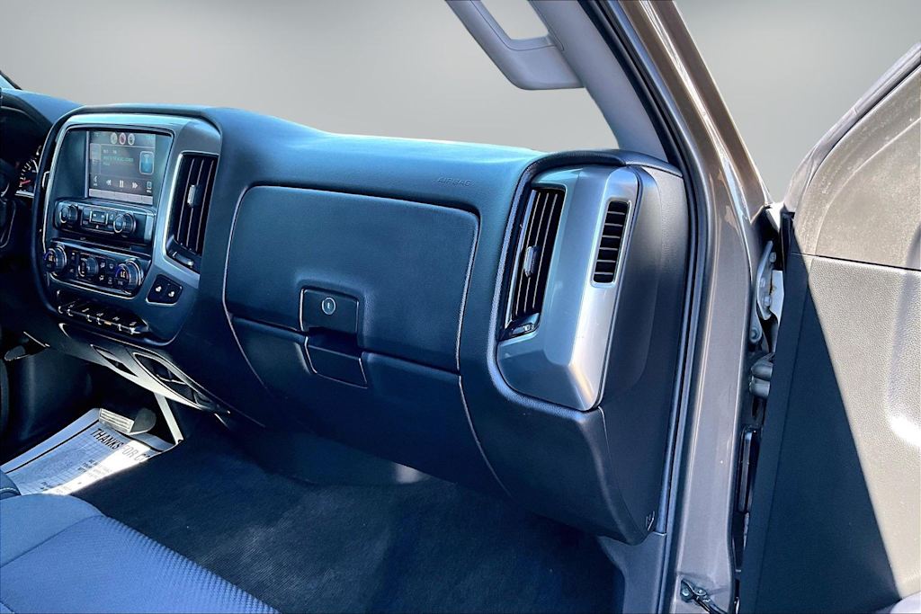 Thumbnail: 2015 Chevrolet Silverado 1500 - 22