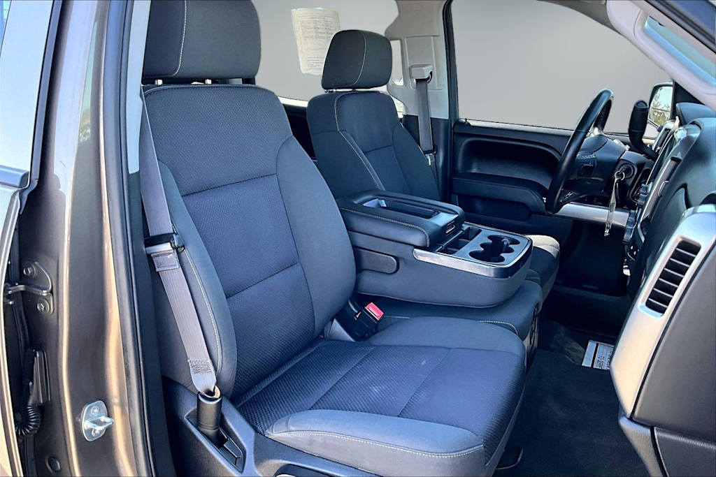 Thumbnail: 2015 Chevrolet Silverado 1500 - 19