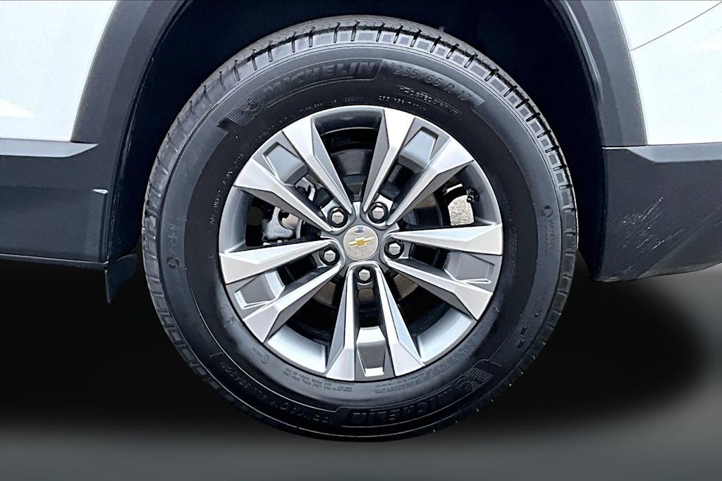 Thumbnail: 2025 Chevrolet Equinox - 33