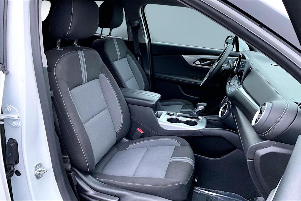 Thumbnail: 2023 Chevrolet Blazer - 12