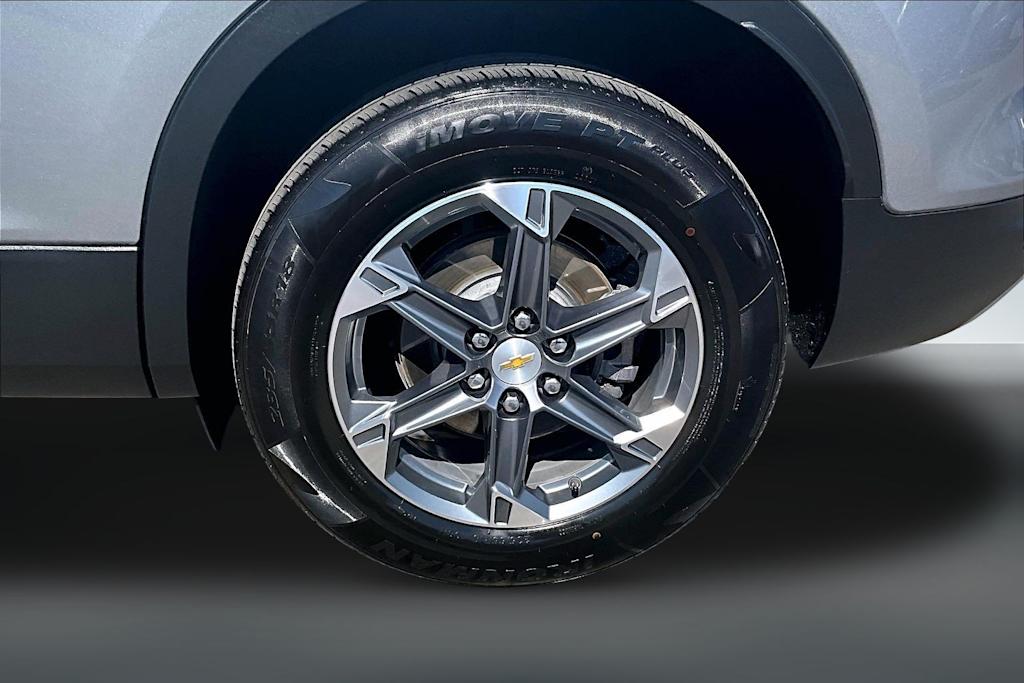 Thumbnail: 2025 Chevrolet Blazer - 36