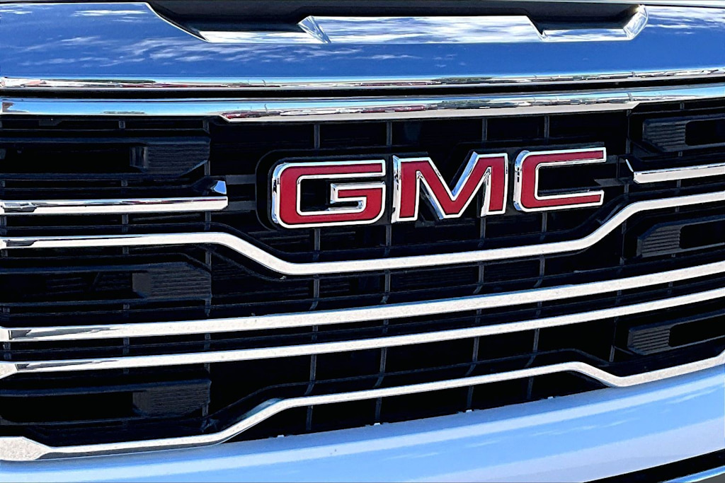 Thumbnail: 2025 GMC Sierra 1500 - 32