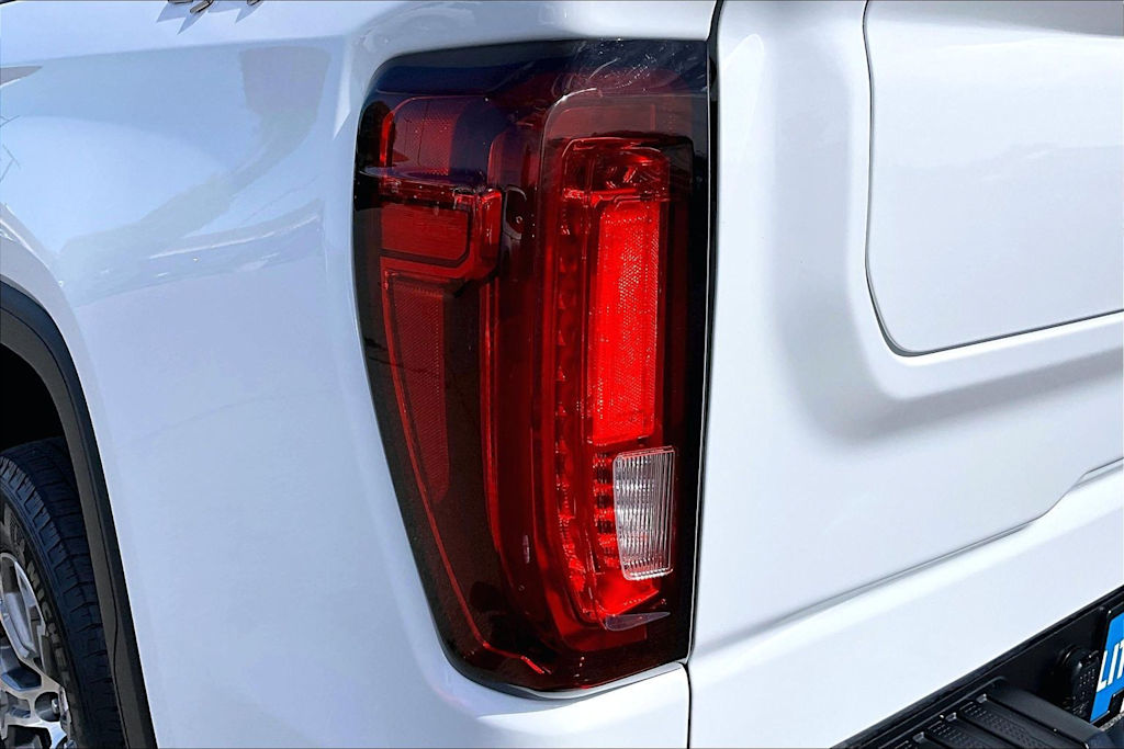 Thumbnail: 2025 GMC Sierra 1500 - 31