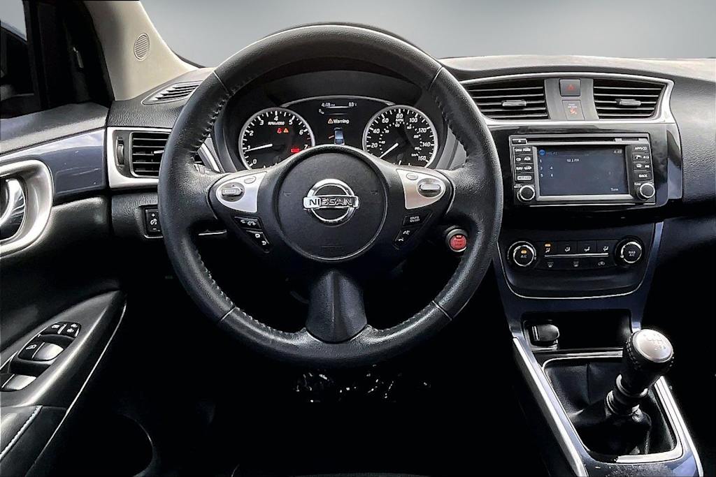 Thumbnail: 2017 Nissan Sentra - 14