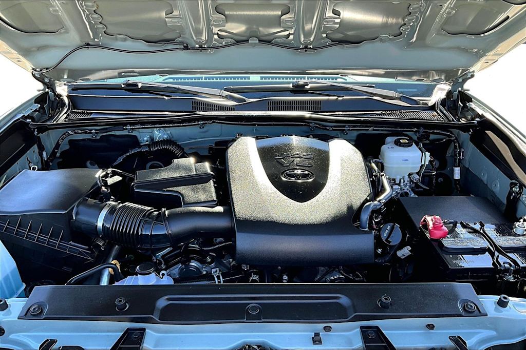 Thumbnail: 2023 Toyota Tacoma - 9
