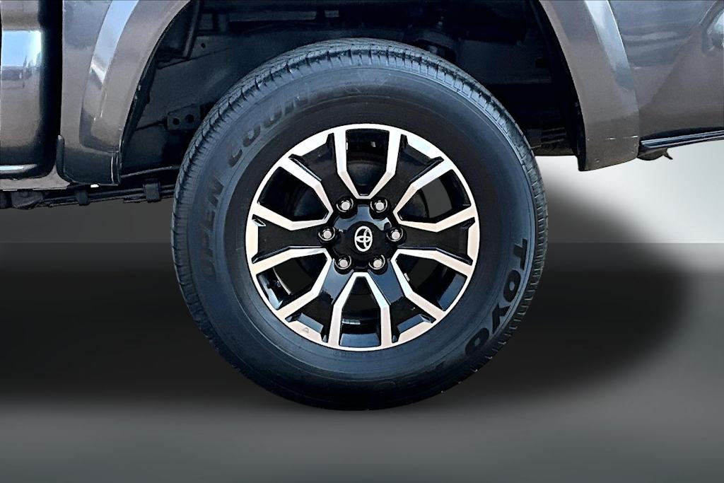 Thumbnail: 2023 Toyota Tacoma - 34