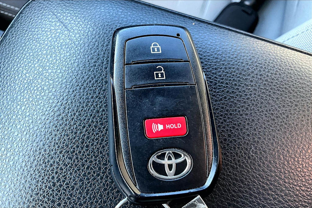Thumbnail: 2024 Toyota Tacoma - 19