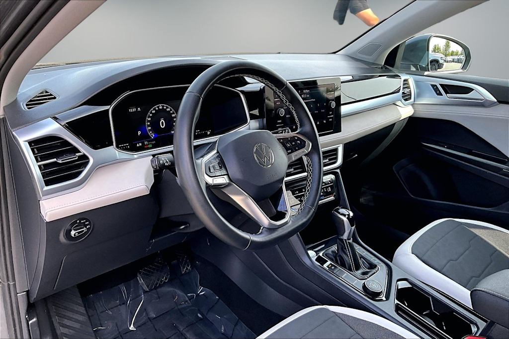 Thumbnail: 2025 Volkswagen Taos - 2