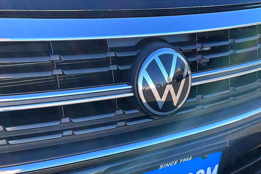 Thumbnail: 2024 Volkswagen Jetta - 34