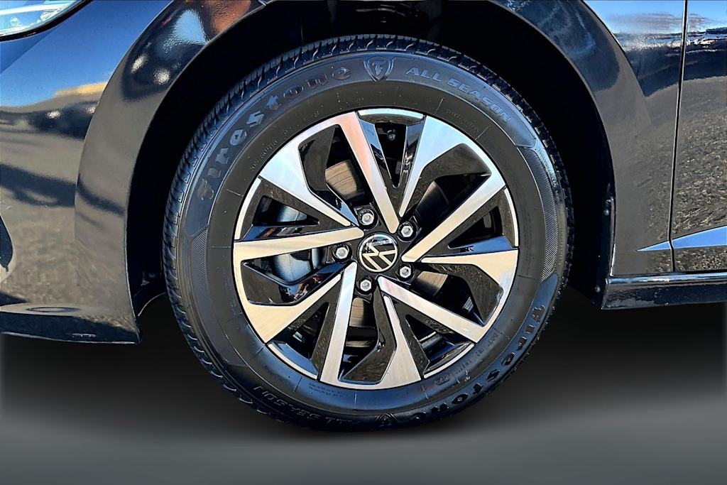 Thumbnail: 2024 Volkswagen Jetta - 8