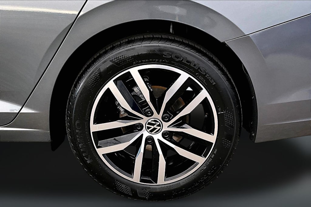 Thumbnail: 2025 Volkswagen Jetta - 36
