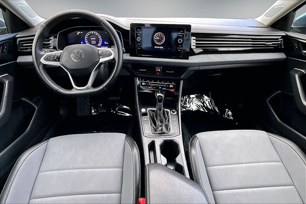 Thumbnail: 2025 Volkswagen Jetta - 10