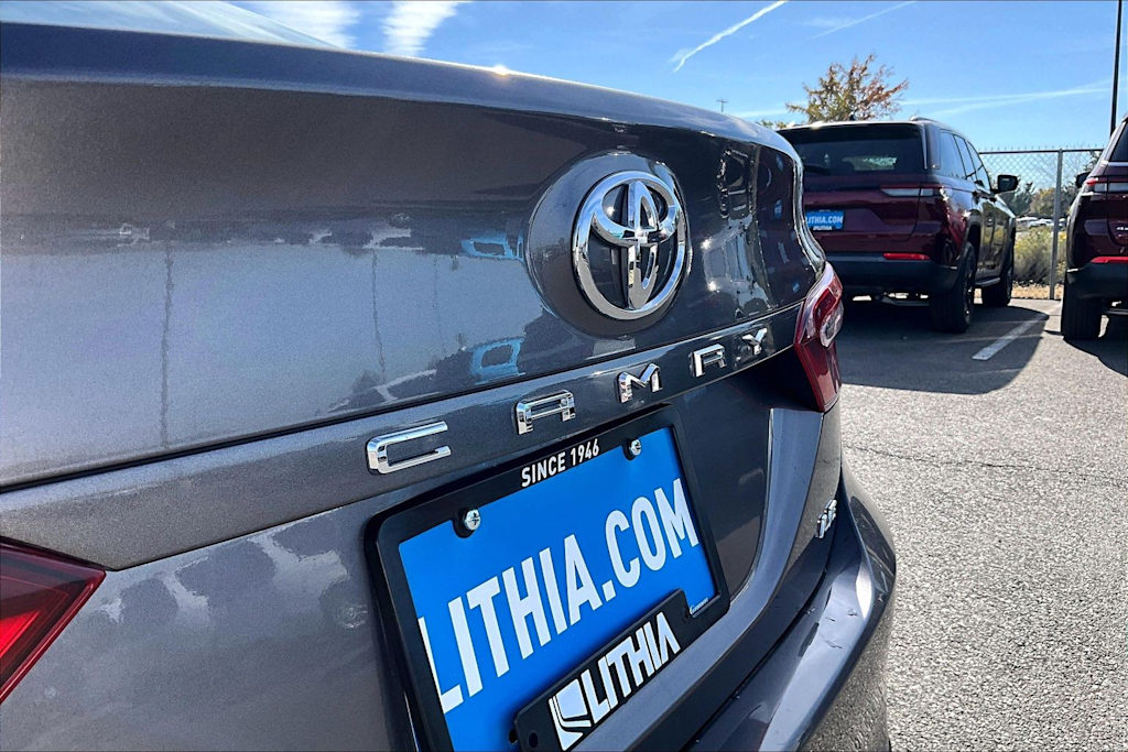 Thumbnail: 2022 Toyota Camry - 7