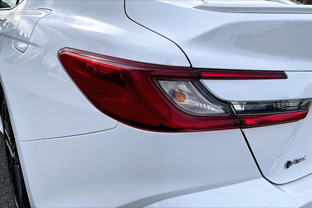 Thumbnail: 2025 Toyota Camry - 33