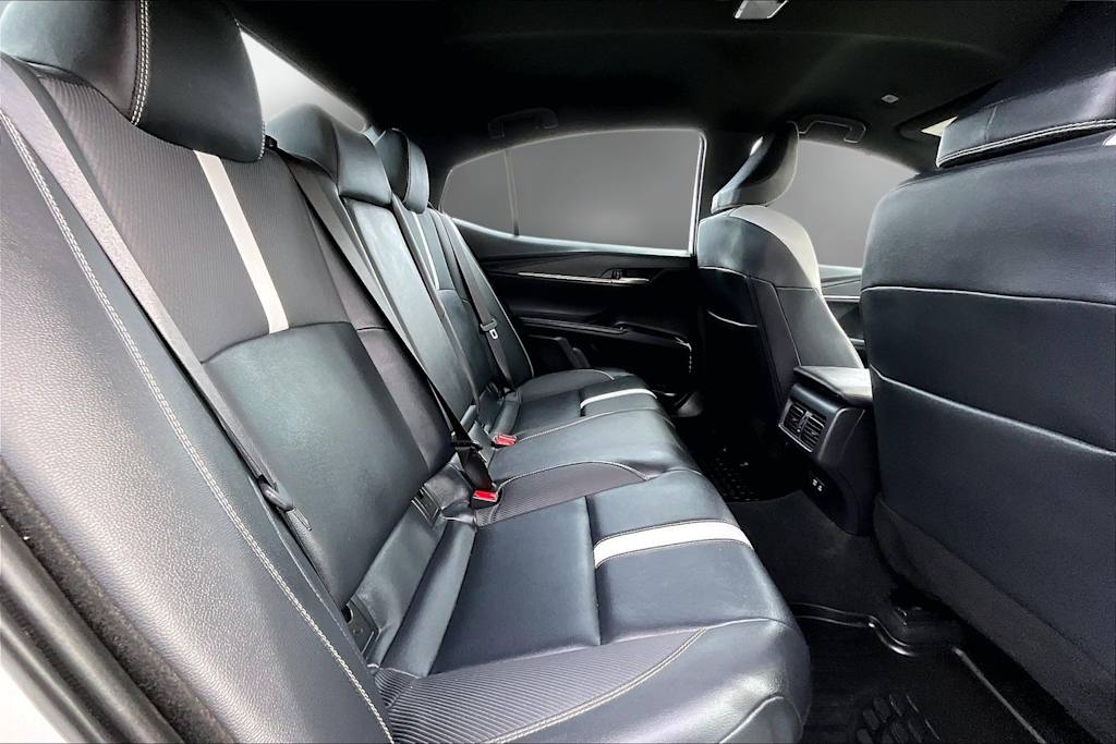 Thumbnail: 2025 Toyota Camry - 30