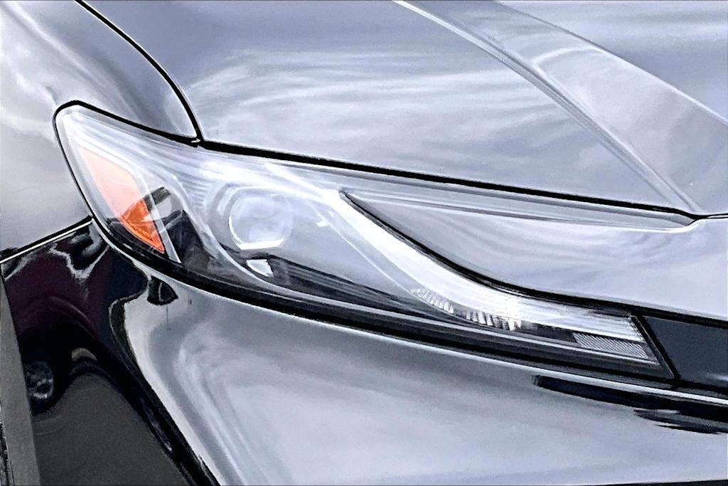 Thumbnail: 2025 Toyota Camry - 30