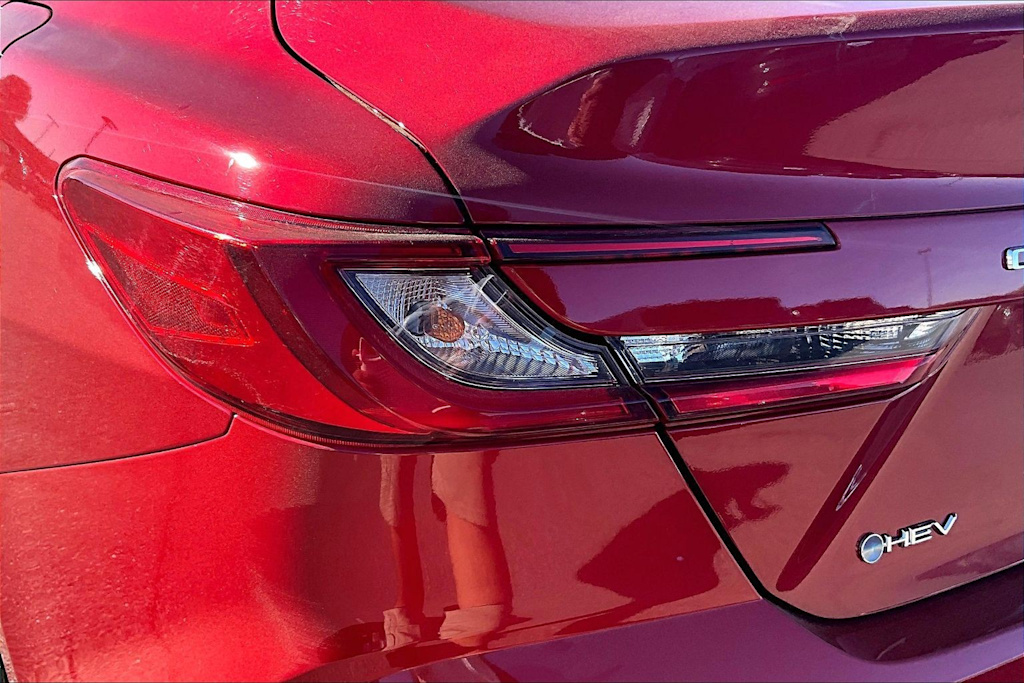 Thumbnail: 2025 Toyota Camry - 33