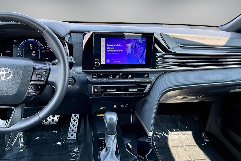 Thumbnail: 2025 Toyota Camry - 15