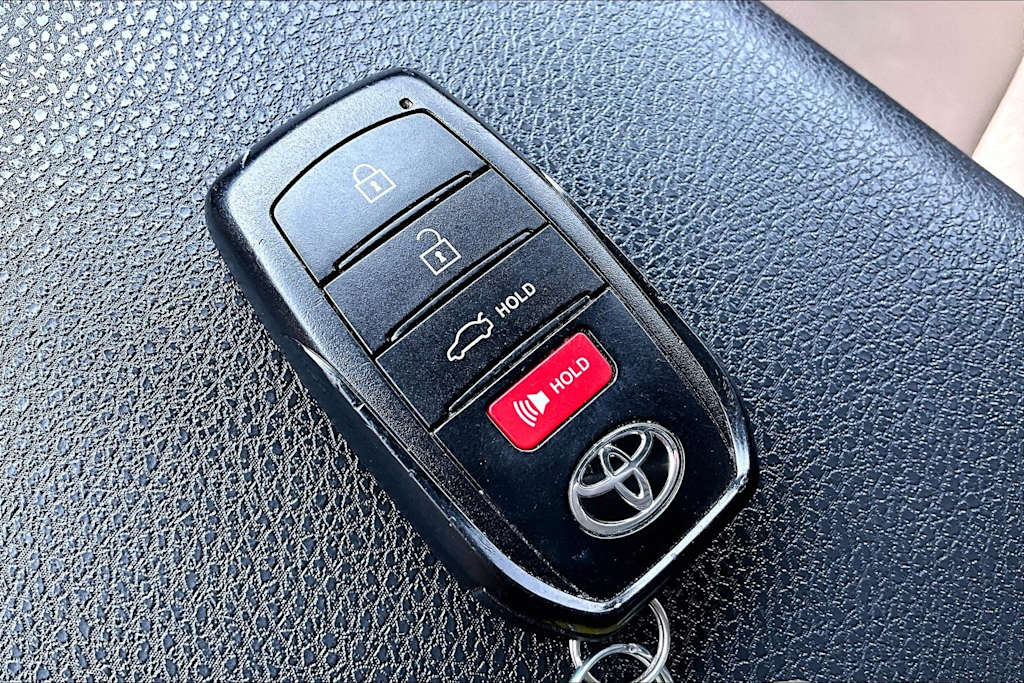 Thumbnail: 2025 Toyota Camry - 20