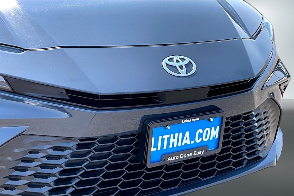 Thumbnail: 2025 Toyota Camry - 33