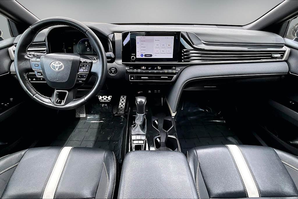 Thumbnail: 2025 Toyota Camry - 10
