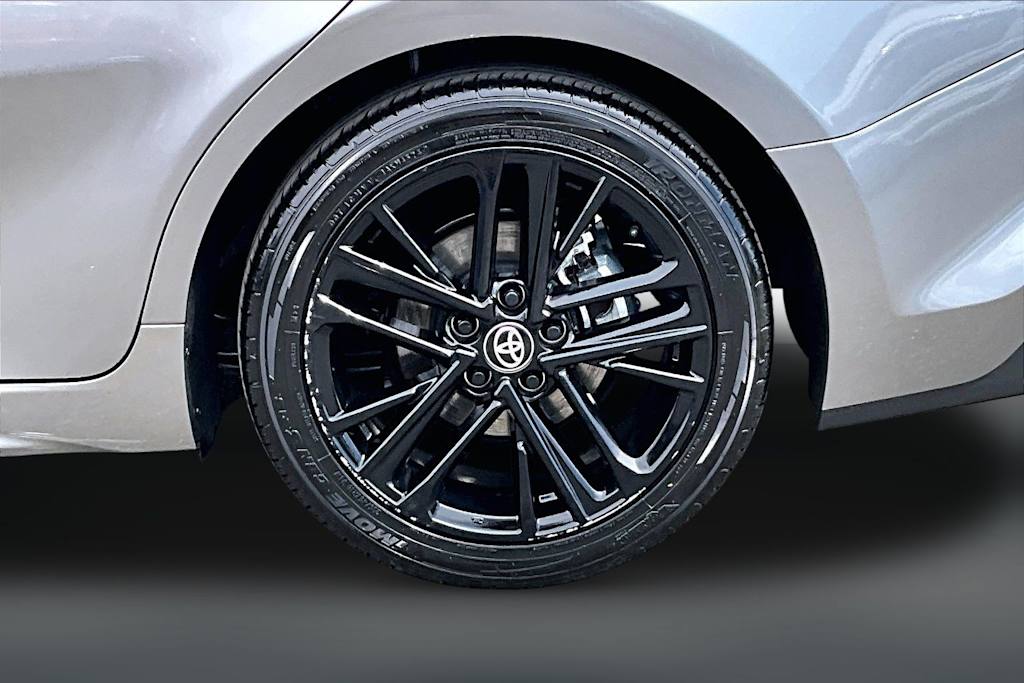 Thumbnail: 2025 Toyota Camry - 8
