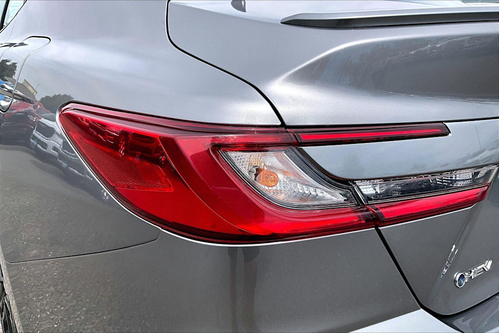 Thumbnail: 2025 Toyota Camry - 32