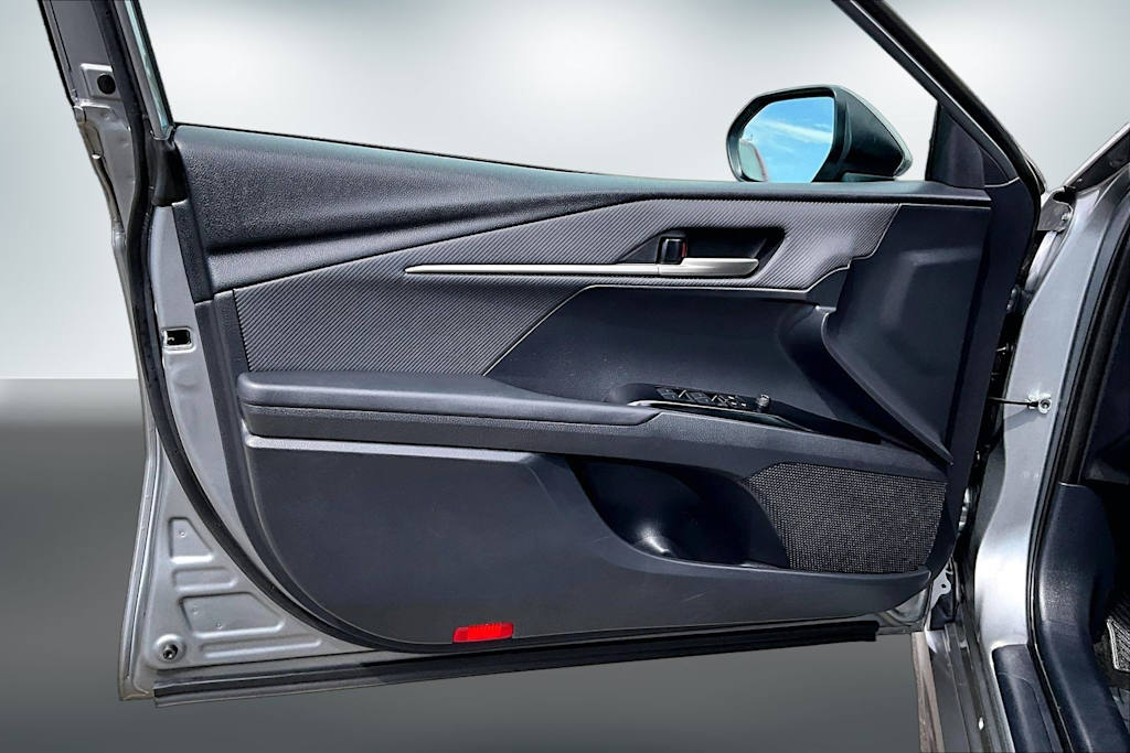 Thumbnail: 2025 Toyota Camry - 27