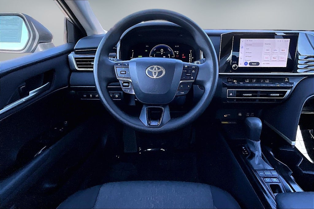Thumbnail: 2025 Toyota Camry - 14