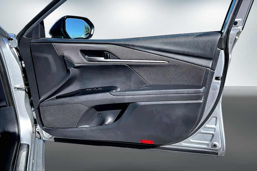 Thumbnail: 2025 Toyota Camry - 28