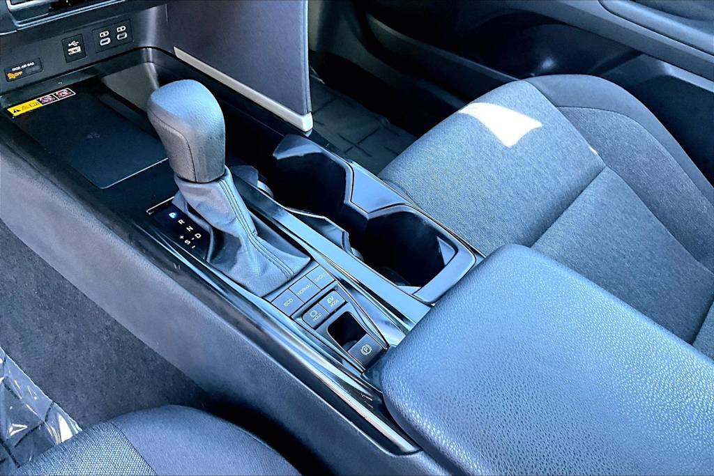 Thumbnail: 2025 Toyota Camry - 17
