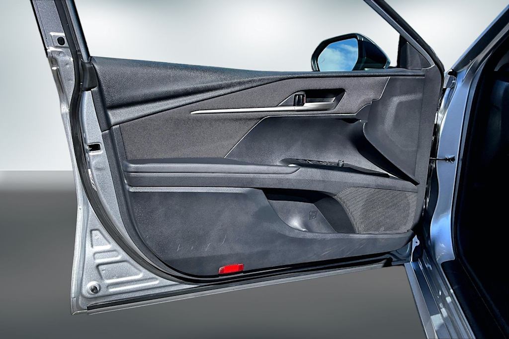 Thumbnail: 2025 Toyota Camry - 27