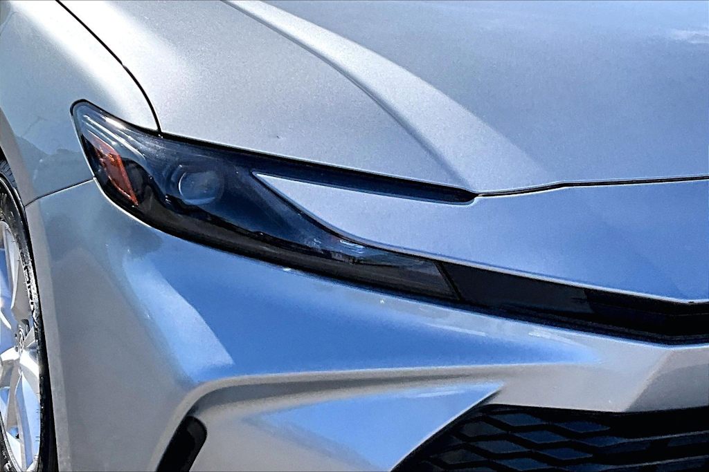 Thumbnail: 2025 Toyota Camry - 31