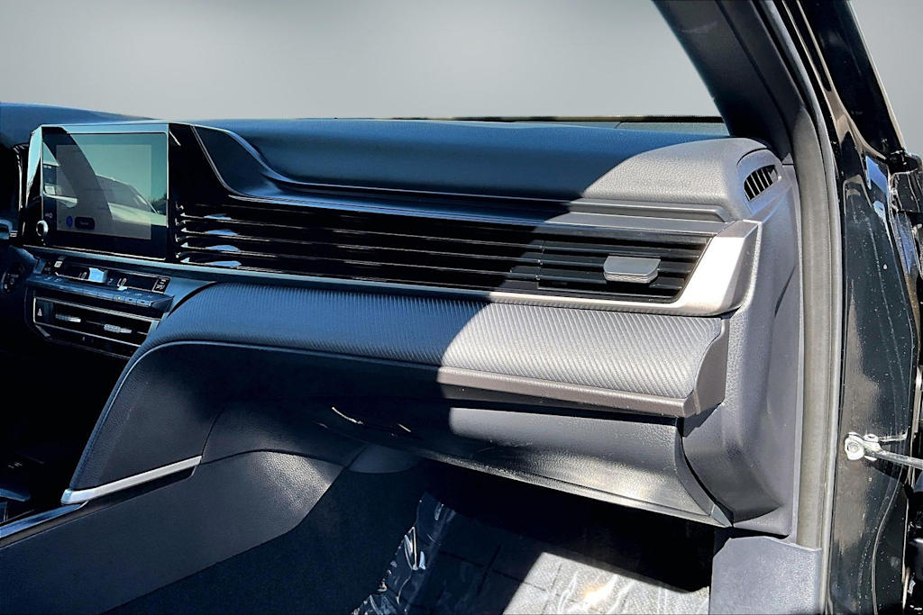 Thumbnail: 2025 Toyota Camry - 23