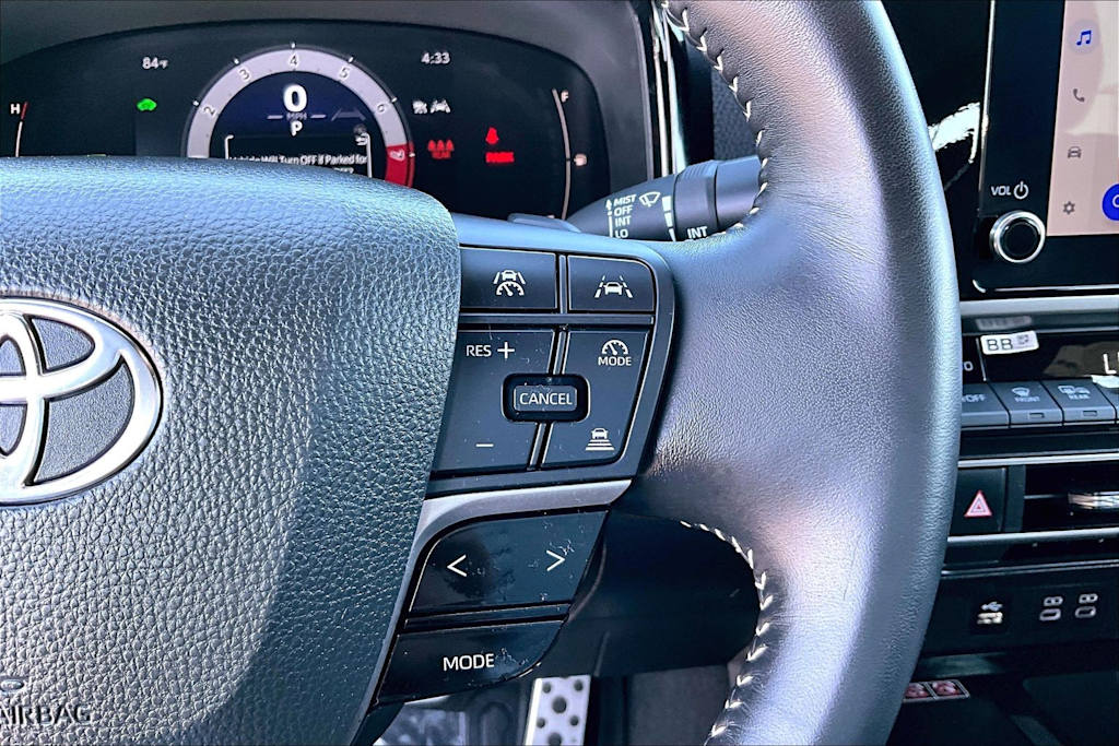 Thumbnail: 2025 Toyota Camry - 25