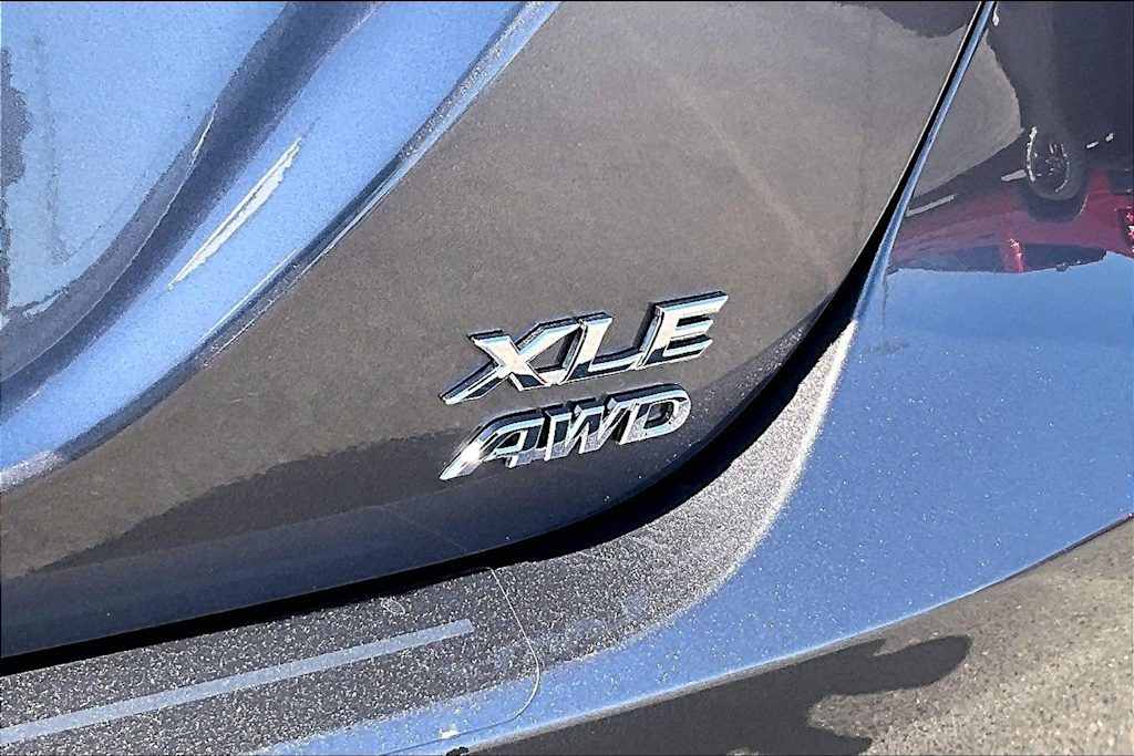 Thumbnail: 2024 Toyota Camry - 7
