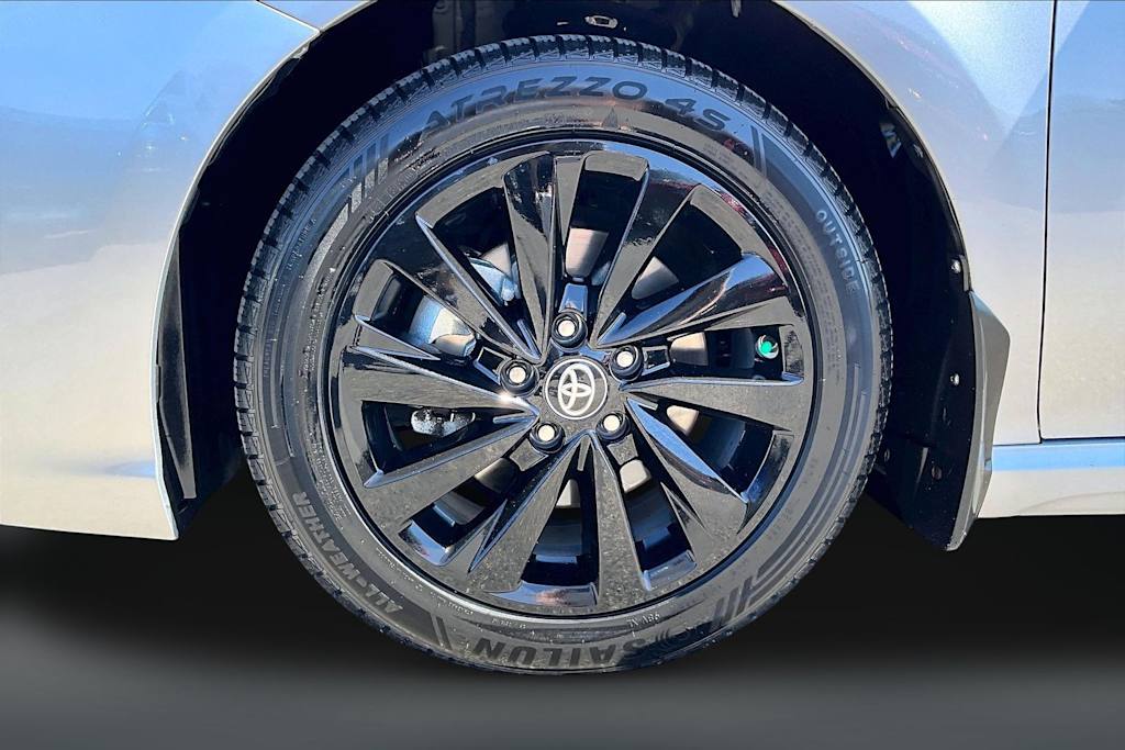 Thumbnail: 2024 Toyota Camry - 8